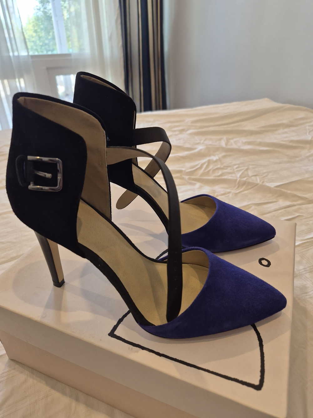 Nordstrom Black Leather and Royal Blue Pointed-Toe Strappy Heels